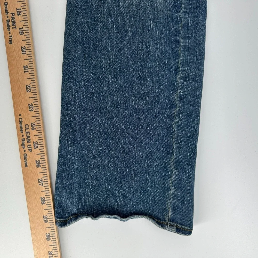 Levis ***small hole